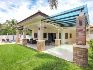 For sale 3 bedrooms villa in Hua Hin, Prachuap Khiri Khan