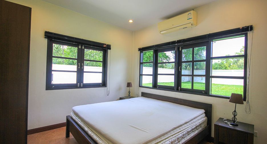 For sale 3 bedrooms villa in Hua Hin, Prachuap Khiri Khan