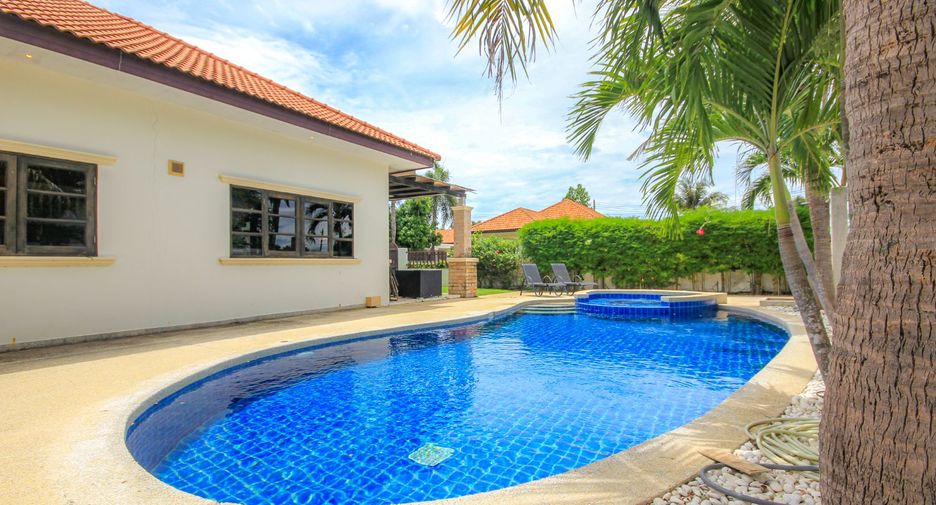 For sale 3 bedrooms villa in Hua Hin, Prachuap Khiri Khan