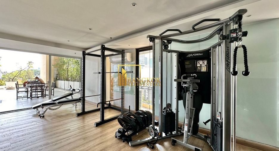 For rent 2 bedrooms condo in Watthana, Bangkok