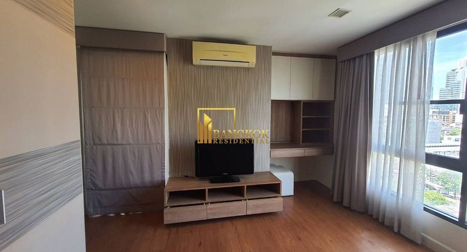 For rent 2 bedrooms condo in Watthana, Bangkok