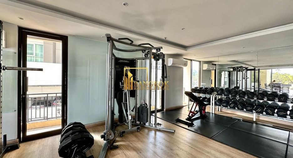 For rent 2 bedrooms condo in Watthana, Bangkok