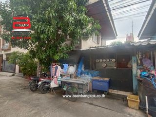 For sale 2 bed townhouse in Phaya Thai, Bangkok