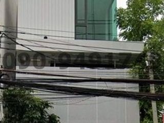 Casa adosada en alquiler de 3 habitaciones en Suan Luang, Bangkok