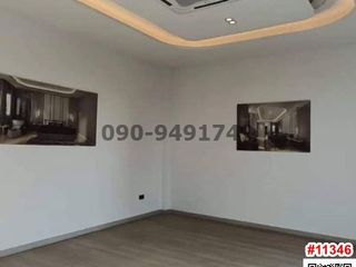 Casa adosada en alquiler de 3 habitaciones en Suan Luang, Bangkok