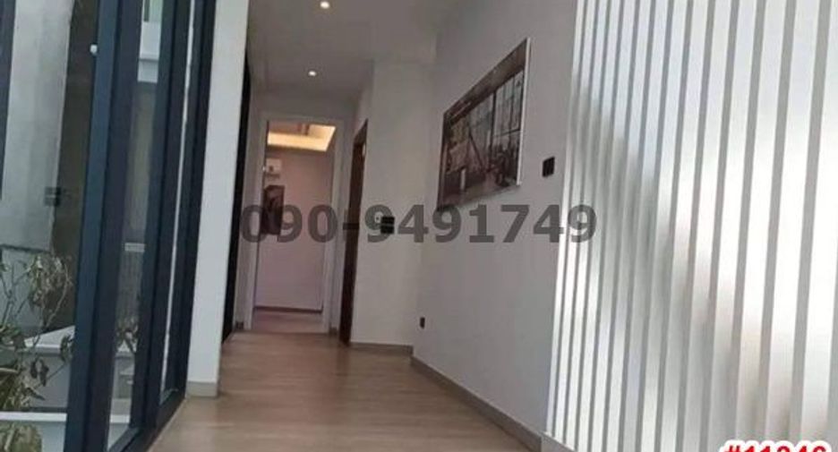 For rent 3 bedrooms townhouse in Suan Luang, Bangkok