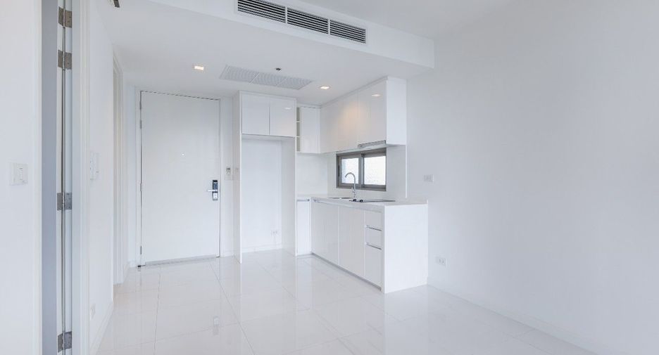 For sale 1 Beds condo in Sathon, Bangkok