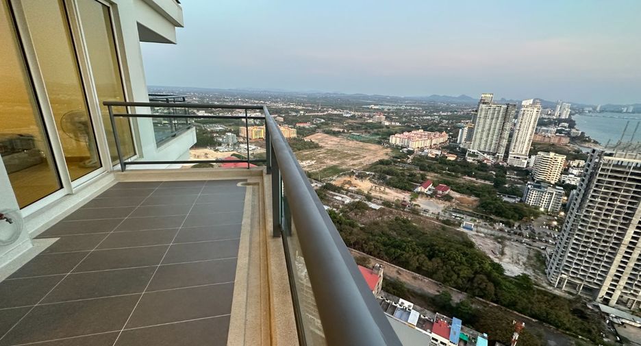 For rent 2 bedrooms condo in Bang Lamung, Chonburi