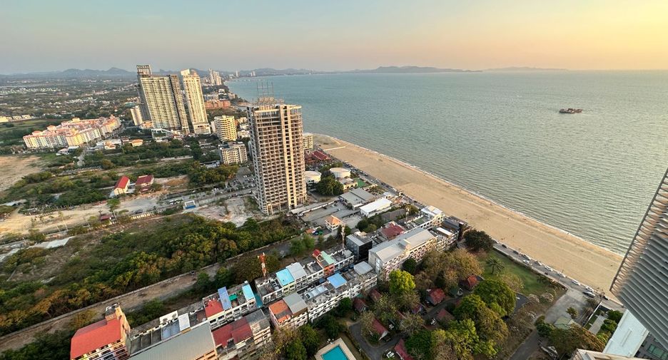 For rent 2 bedrooms condo in Bang Lamung, Chonburi
