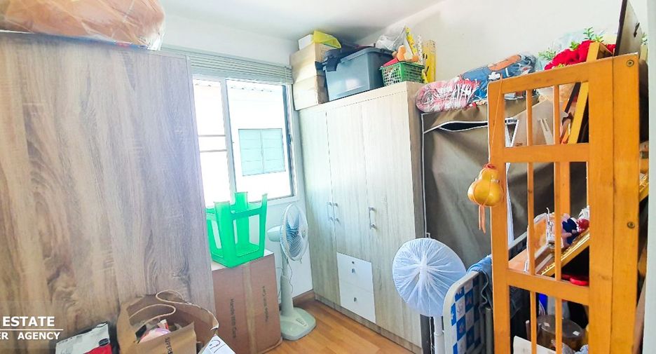 For sale 3 bedrooms townhouse in Bang Khen, Bangkok