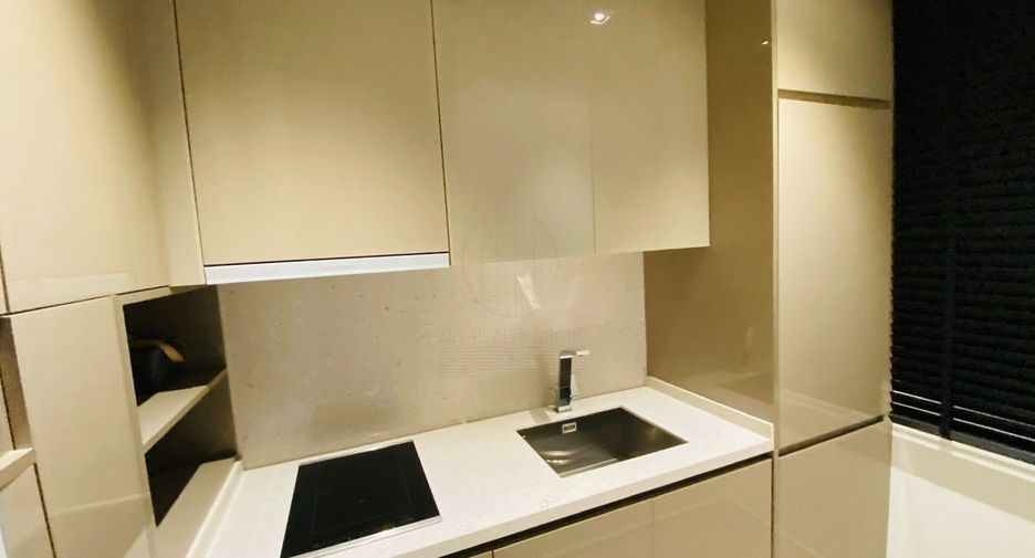 For rent 1 bed condo in Khlong Toei, Bangkok