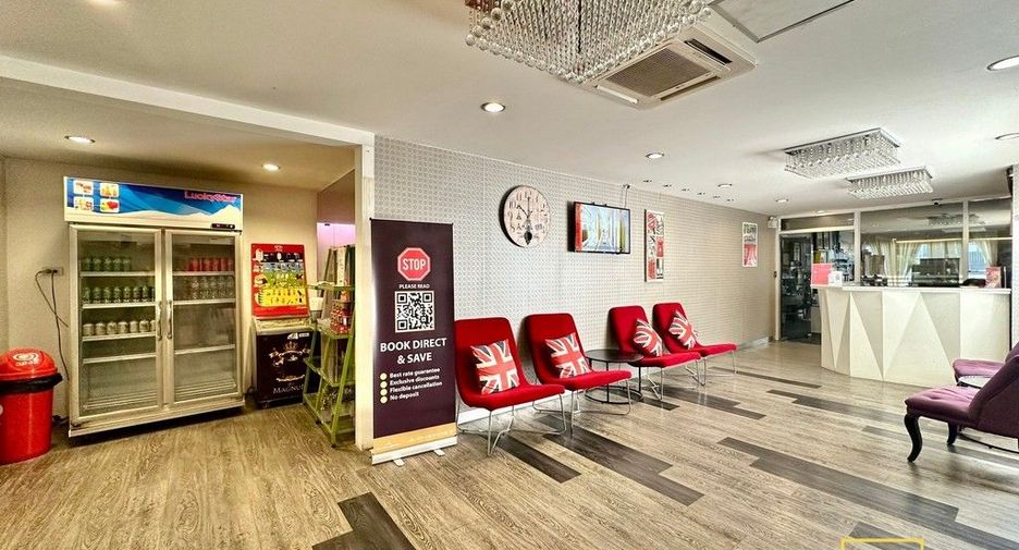 For rent 3 bedrooms serviced apartment in Yan Nawa, Bangkok