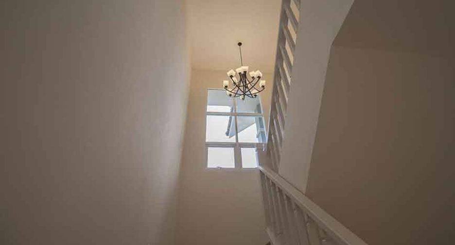 For sale 4 bedrooms house in Doi Saket, Chiang Mai