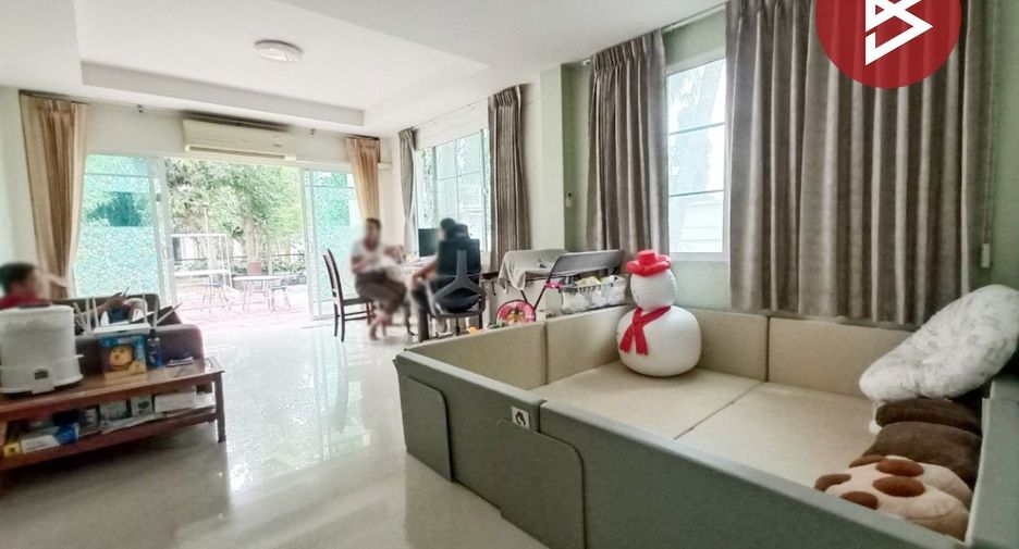 For sale 5 Beds house in Phutthamonthon, Nakhon Pathom