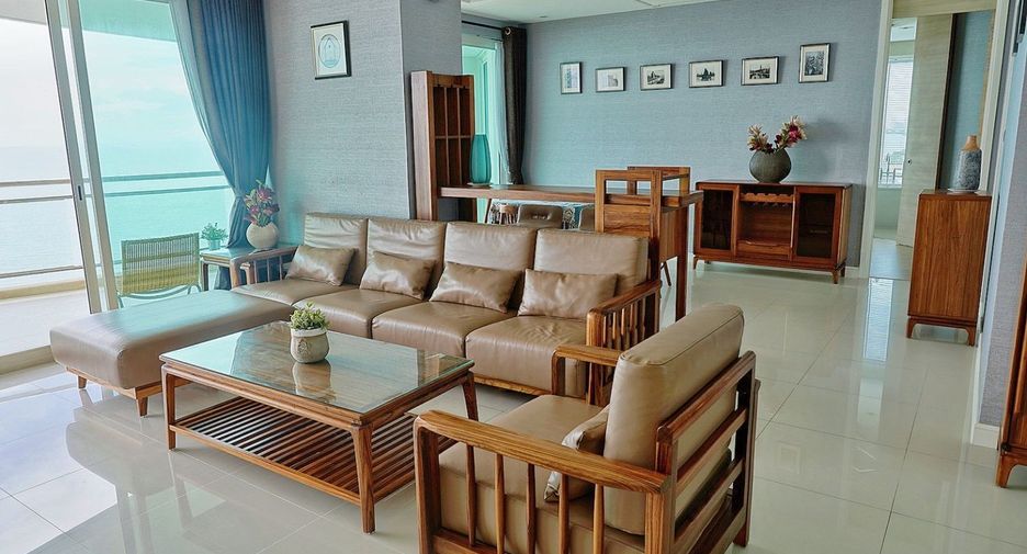 For rent 3 bedrooms condo in Bang Lamung, Chonburi