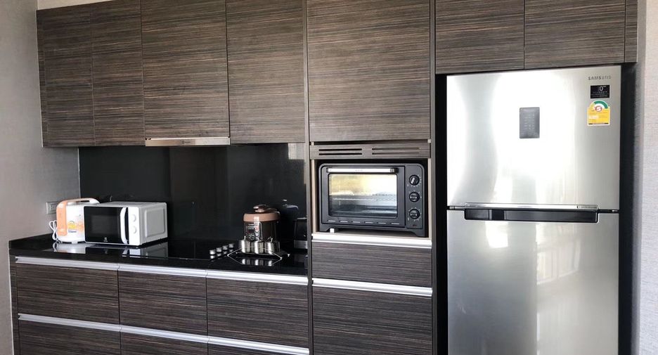 For rent 3 bedrooms condo in Bang Lamung, Chonburi