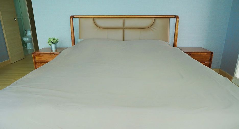 For rent 3 bedrooms condo in Bang Lamung, Chonburi
