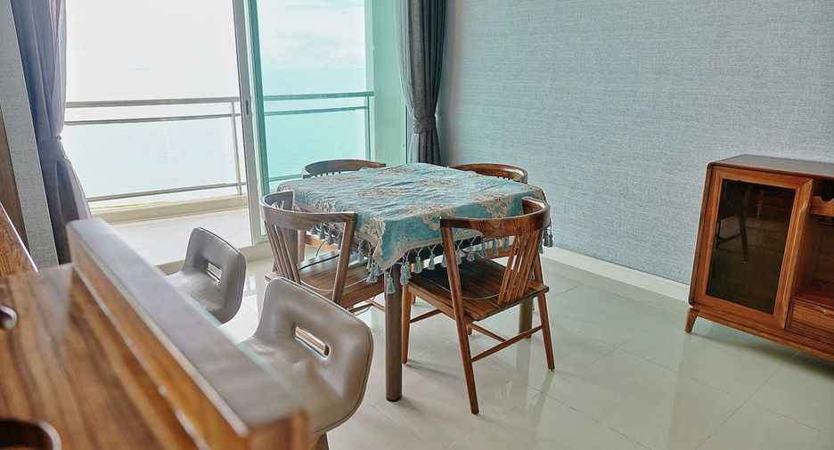For rent 3 bedrooms condo in Bang Lamung, Chonburi