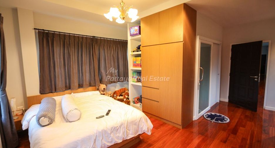 Casa en venta de 5 habitaciones en Bang Lamung, Chonburi