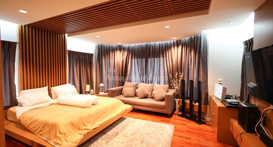 Casa en venta de 5 habitaciones en Bang Lamung, Chonburi