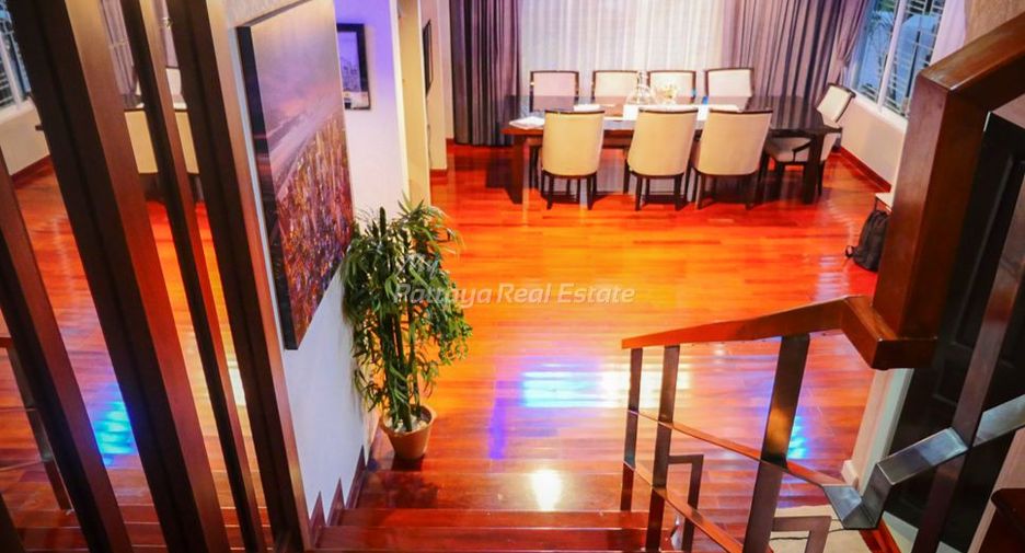 Casa en venta de 5 habitaciones en Bang Lamung, Chonburi