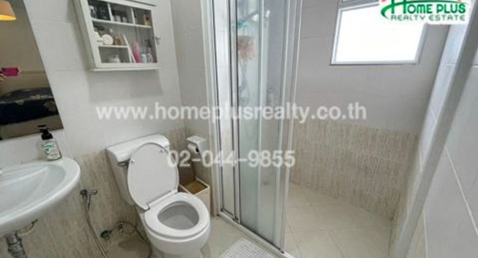 For sale 3 bedrooms townhouse in Bueng Kum, Bangkok