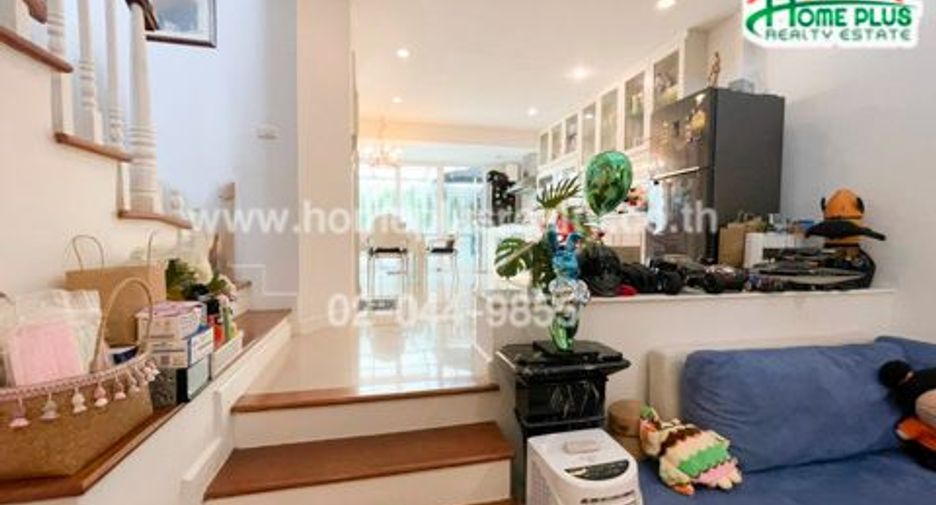 For sale 3 bedrooms townhouse in Bueng Kum, Bangkok