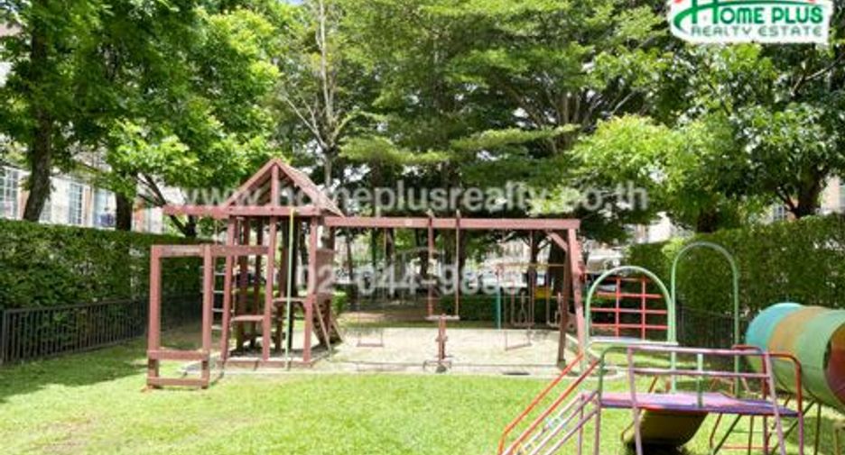 For sale 3 bedrooms townhouse in Bueng Kum, Bangkok