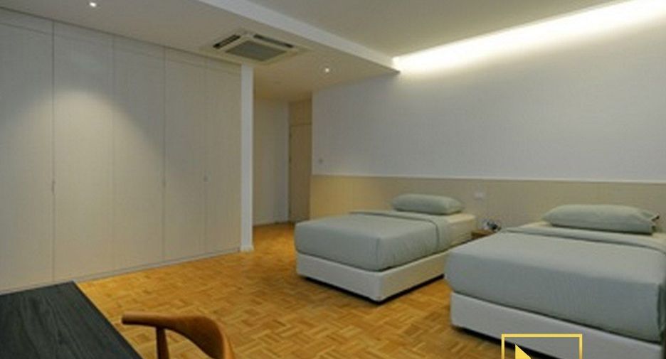 For rent 3 bedrooms apartment in Watthana, Bangkok