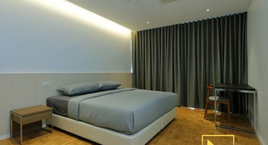 For rent 3 bedrooms apartment in Watthana, Bangkok