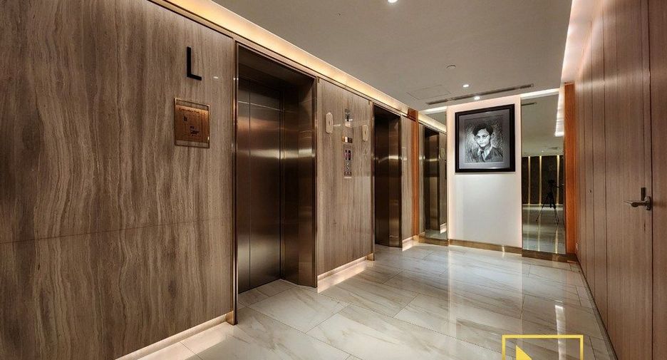 For rent 3 bedrooms apartment in Watthana, Bangkok
