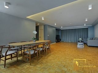 For rent 3 bedrooms apartment in Watthana, Bangkok