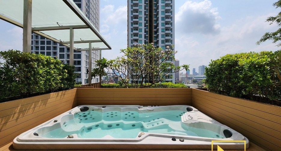 For rent 3 bedrooms apartment in Watthana, Bangkok