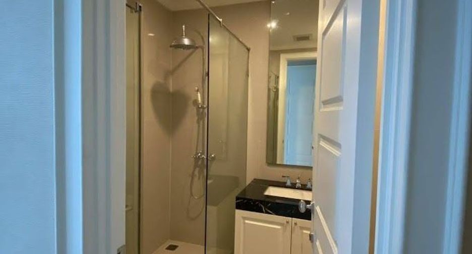 For rent and for sale 3 bedrooms condo in Watthana, Bangkok