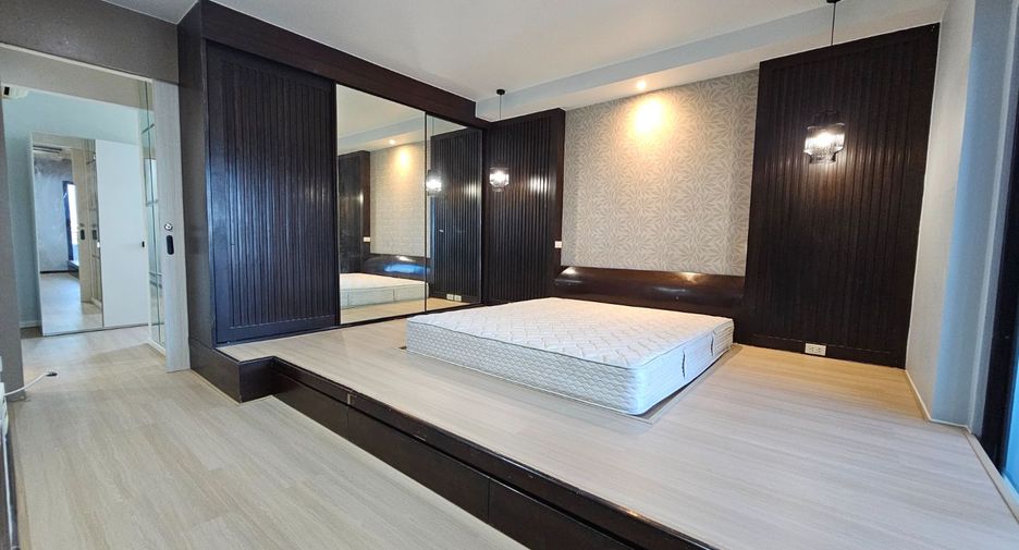 For sale 2 ベッドルーム condo in Chatuchak, Bangkok