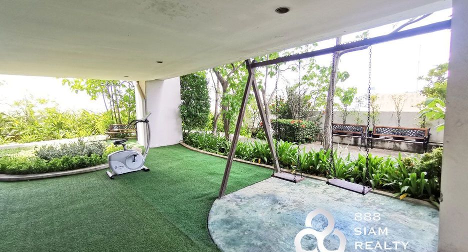 For sale 2 bedrooms condo in Chatuchak, Bangkok