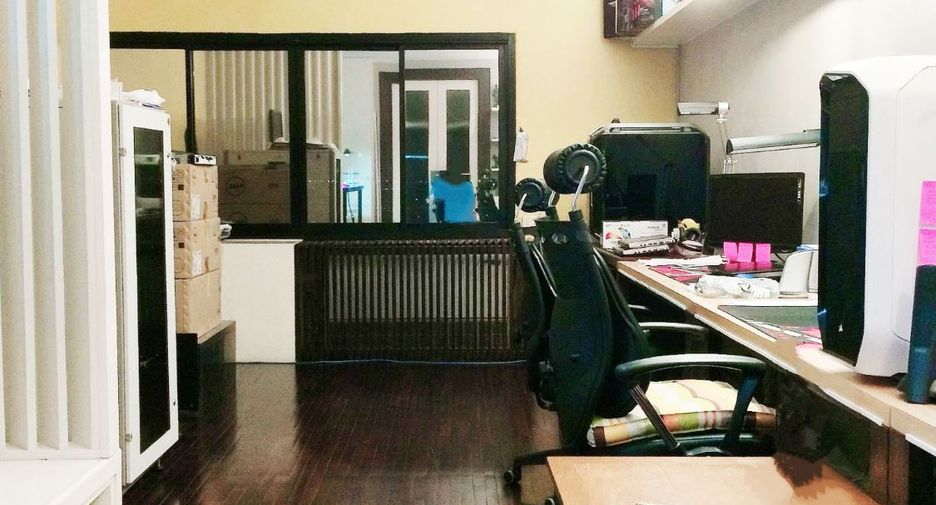 For sale 2 bedrooms condo in Chatuchak, Bangkok