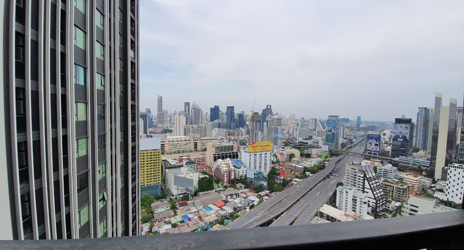 For rent 1 bed condo in Pathum Wan, Bangkok