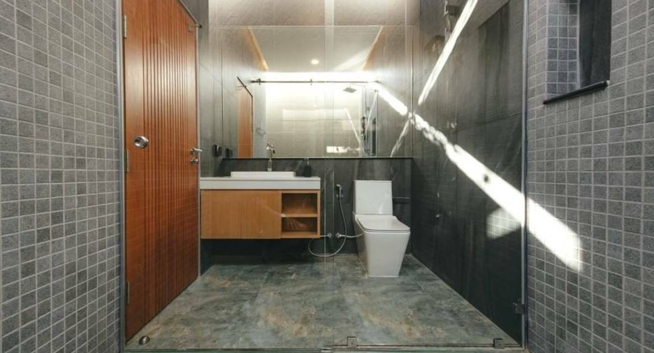 For sale 3 bedrooms house in Mueang Chiang Mai, Chiang Mai