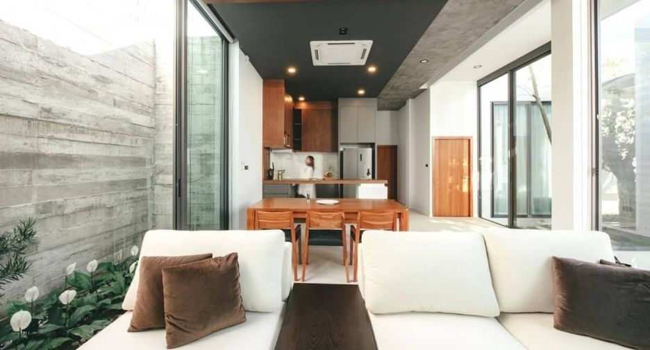 For sale 3 bedrooms house in Mueang Chiang Mai, Chiang Mai
