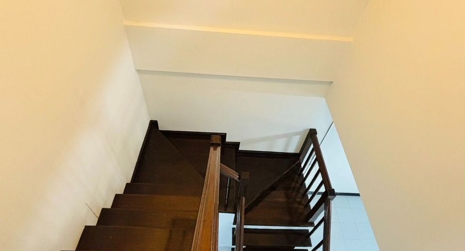 Reihenhaus zum Kauf mit 2 Zimmer in Pak Kret, Nonthaburi