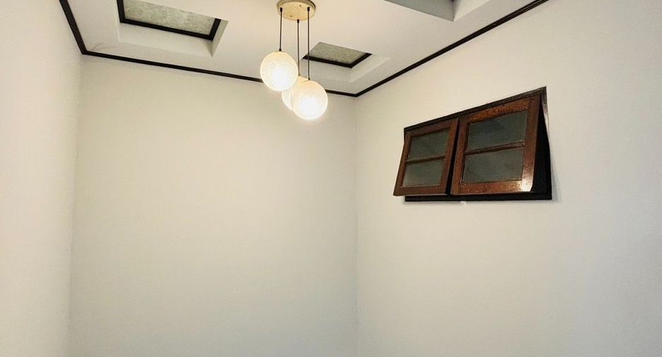 Reihenhaus zum Kauf mit 2 Zimmer in Pak Kret, Nonthaburi