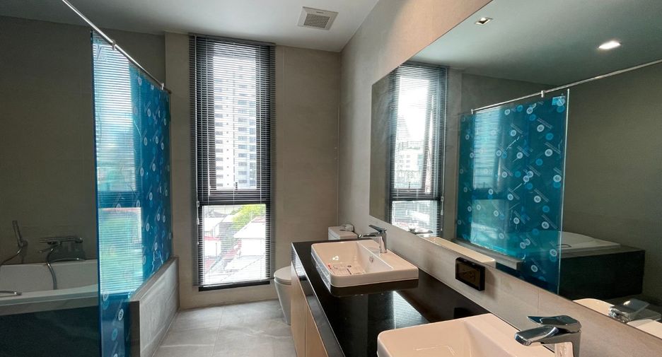 Apartamento en alquiler de 3 habitaciones en Watthana, Bangkok