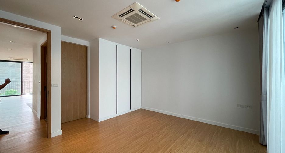 Apartamento en alquiler de 3 habitaciones en Watthana, Bangkok