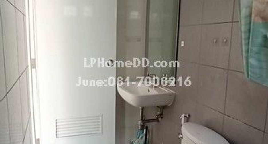 For rent 3 bedrooms retail Space in Bang Kapi, Bangkok