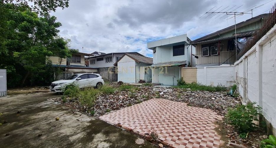 For sale 2 bedrooms house in Phaya Thai, Bangkok