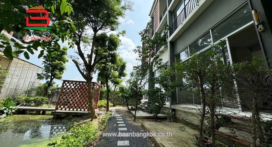 For sale 3 ベッドルーム townhouse in Khan Na Yao, Bangkok