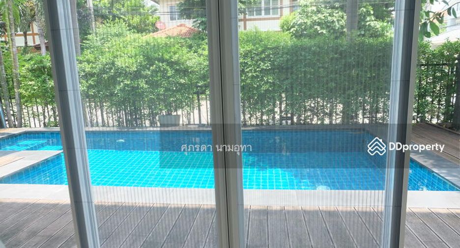 À vendre 4 chambres maison à Lat Phrao, Bangkok