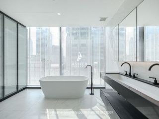 Condo en alquiler de 2 habitaciones en Sathon, Bangkok