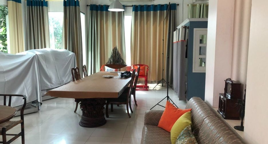 For sale retail Space in Suan Luang, Bangkok